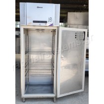 Μεταχειρισμένο επαγγελματικό ψυγείο θάλαμος συντήρηση όρθιο μονόπορτο GRAM PLUS K 600 