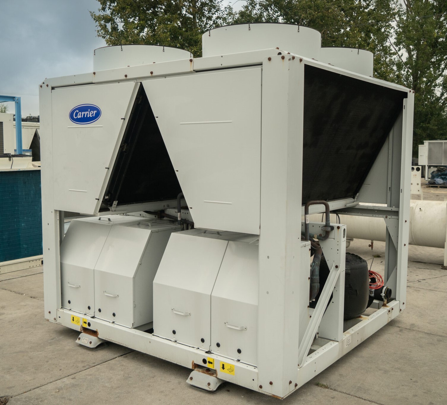 Μεταχειρισμένος αερόψυκτος Ψύκτης Carrier 261kw
